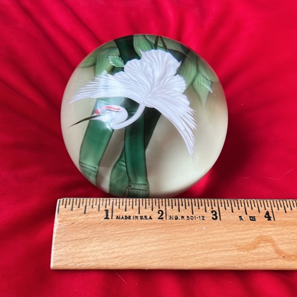 Lundberg Studios paperweight - Picture 11 of 13